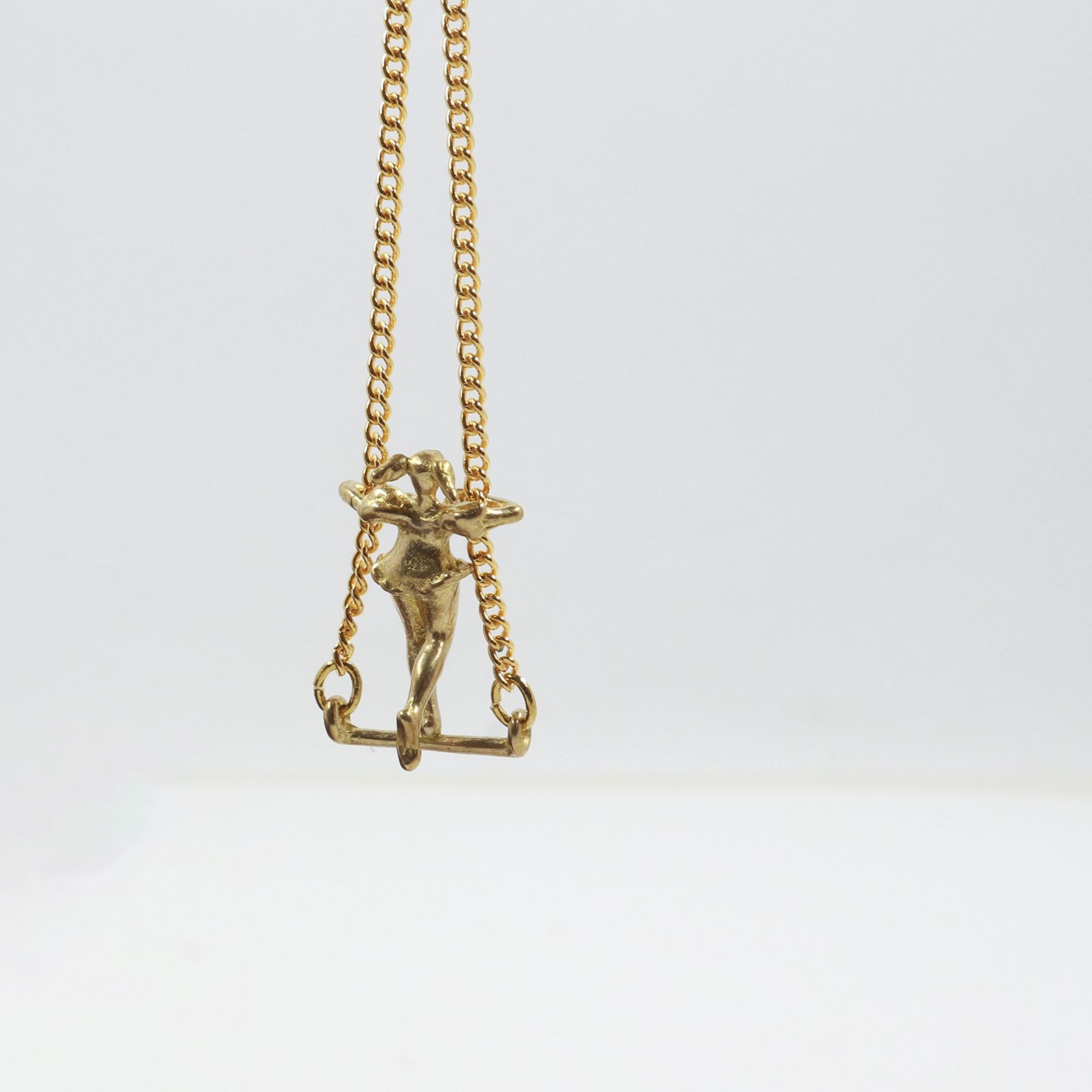 「trapeze pierce up」ピアス（片耳）