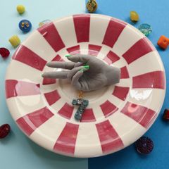 「ハンドサイン7」ブローチ