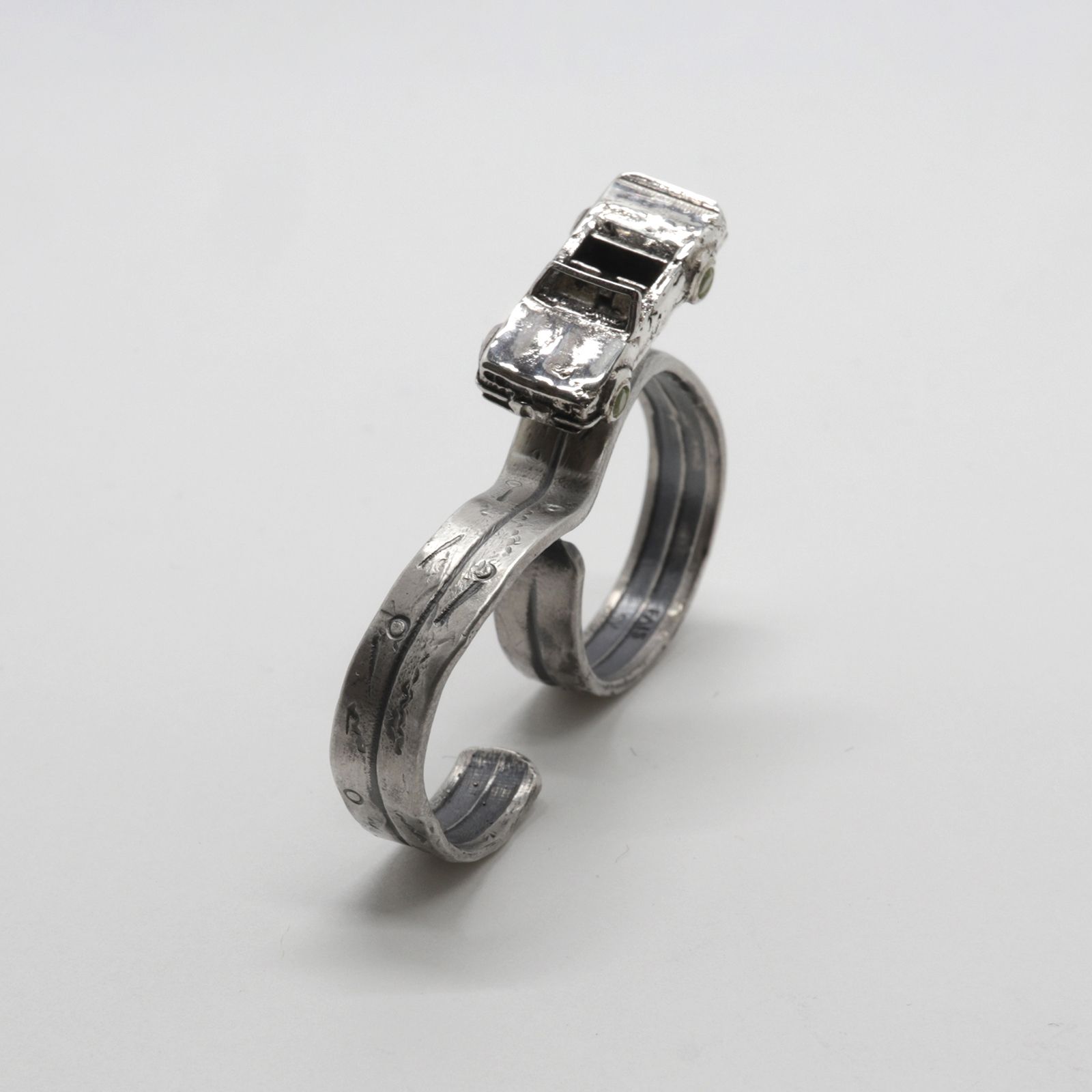 「DRIVE RING DOUBLE」リング