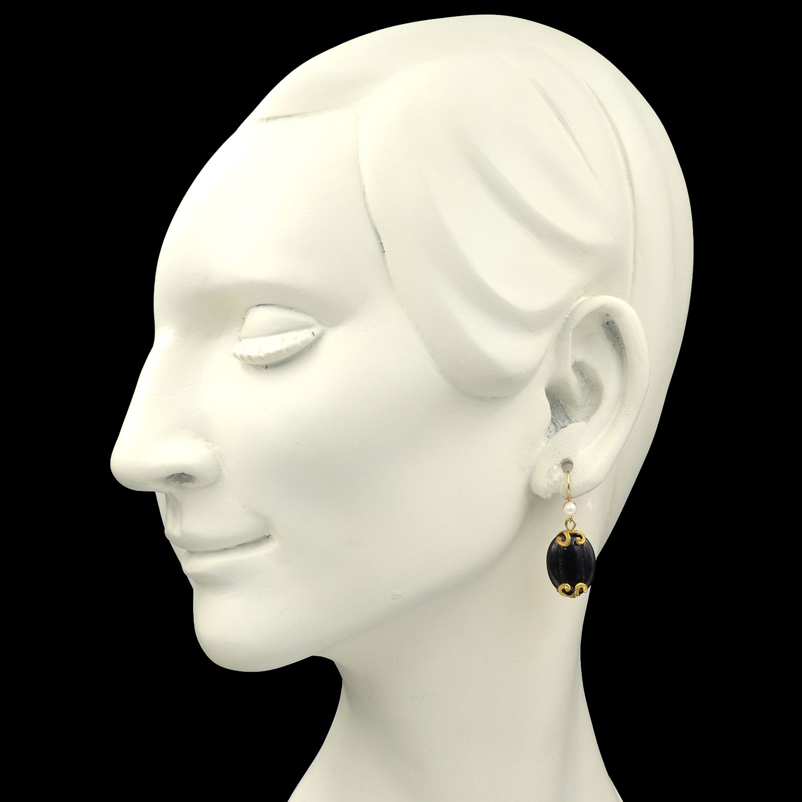 「ブラックシード」ピアス フランス