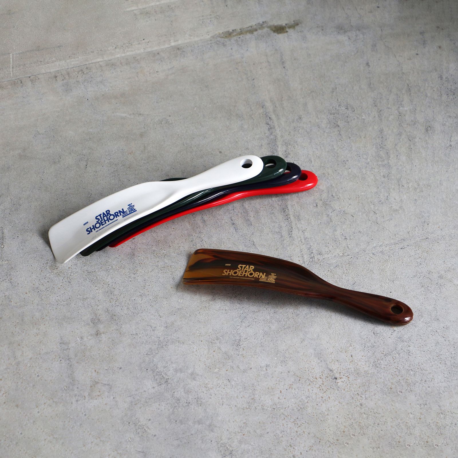 ANAheim STAR SHOEHORN ネイビー