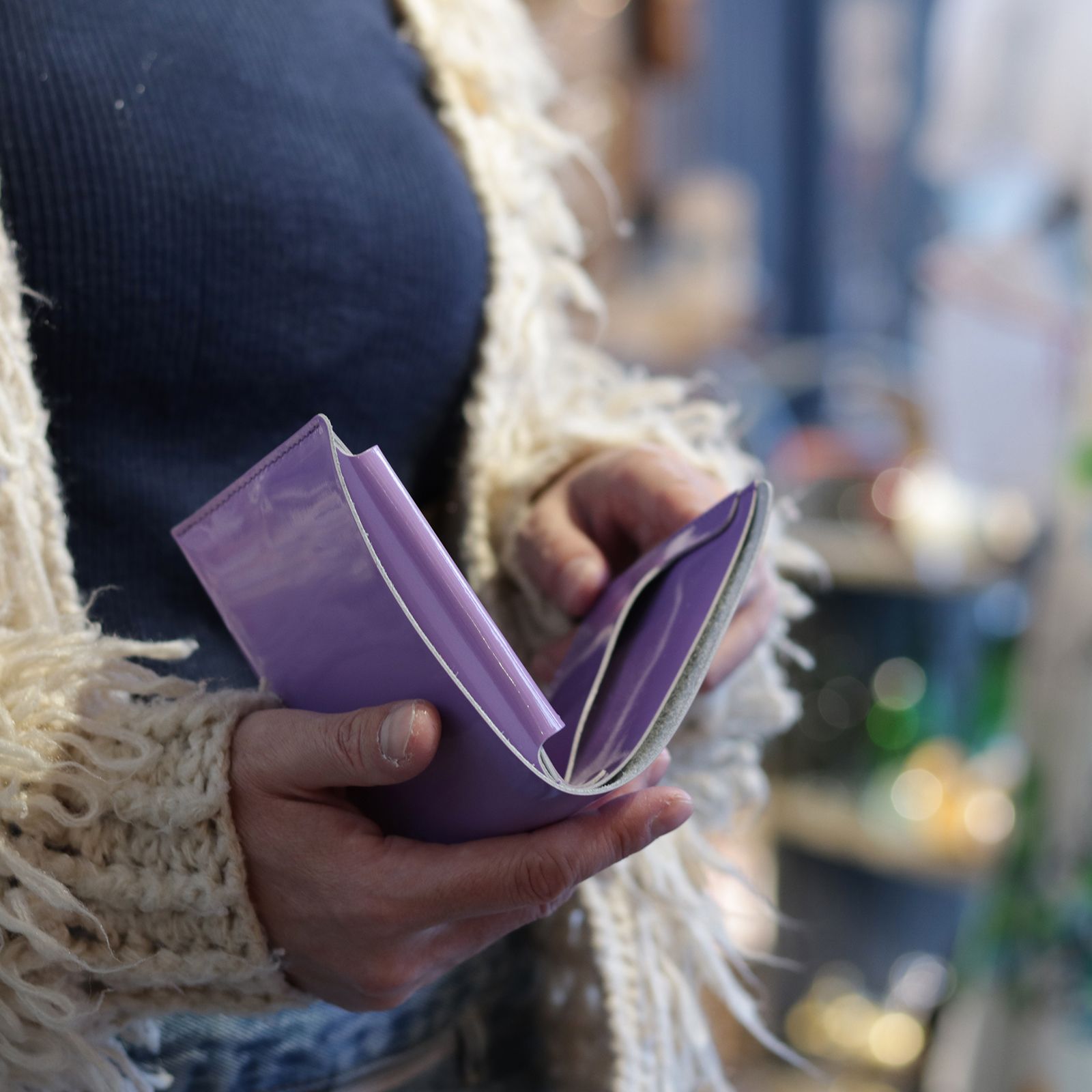 「収める納まる」二つ折り財布 ラベンダー【corne別注】