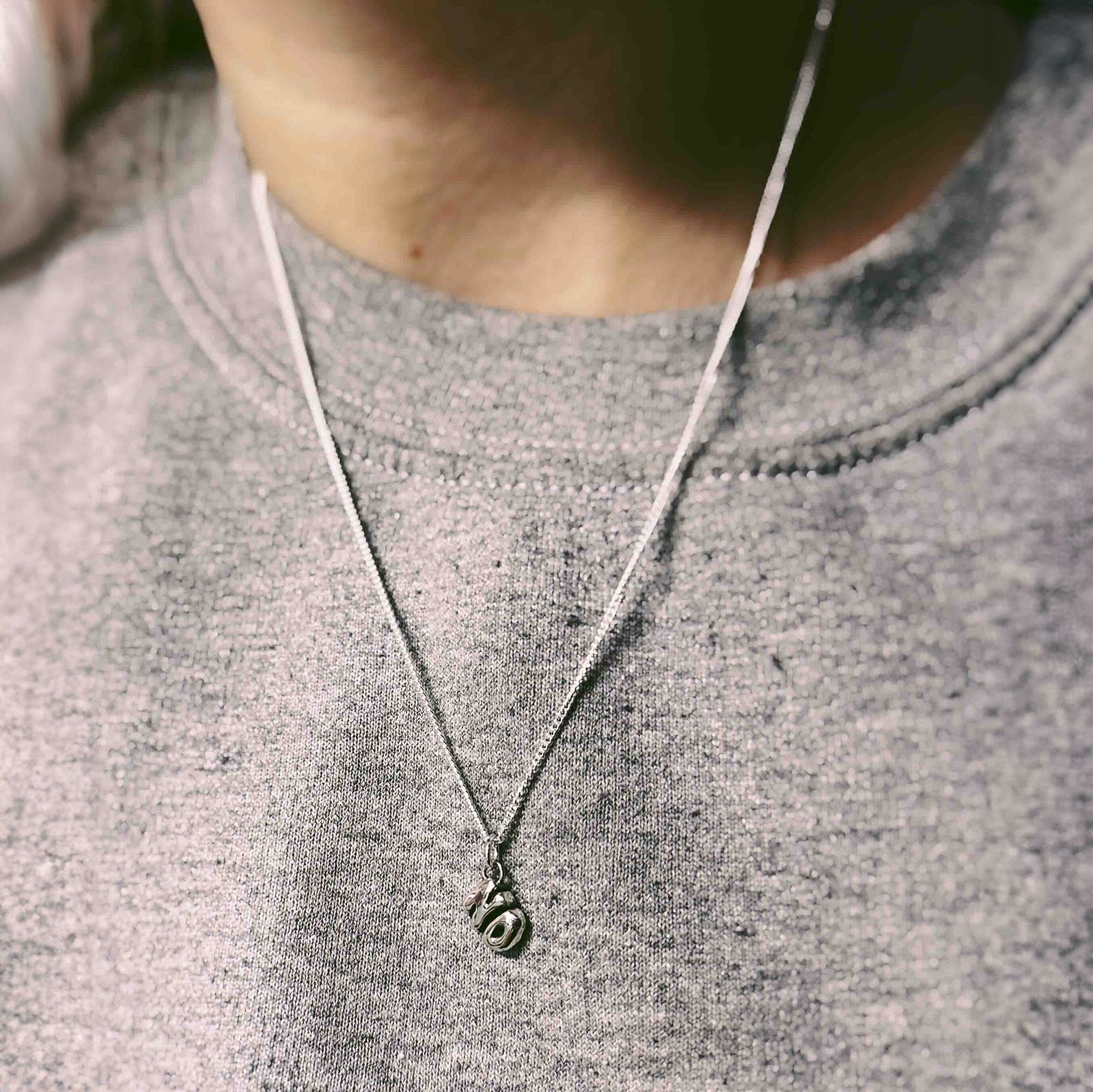 「NO Necklace」ネックレス