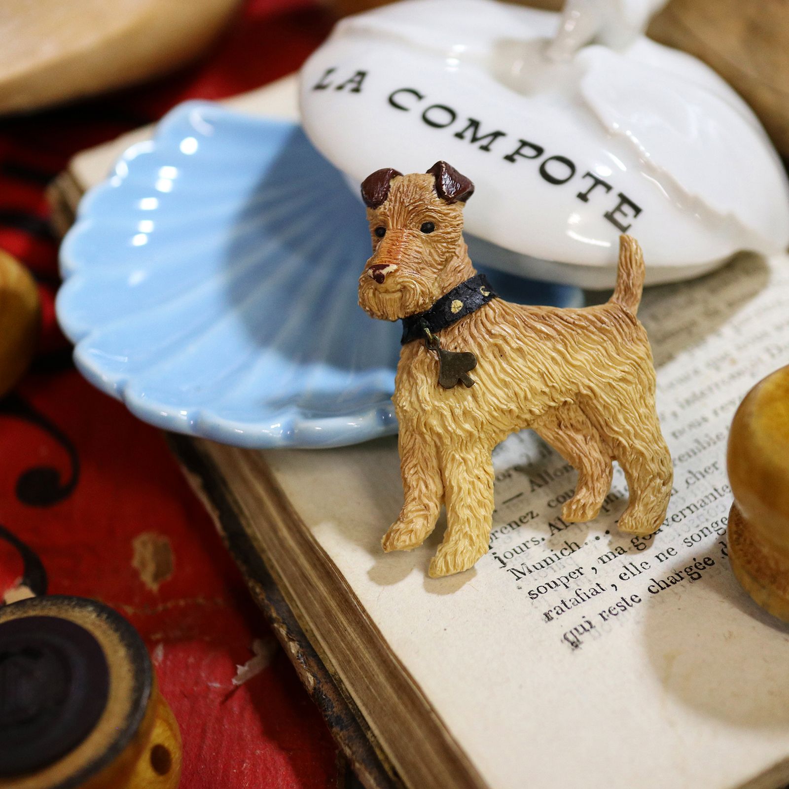 「テリア＆スペード」ブローチ ヨーロッパ