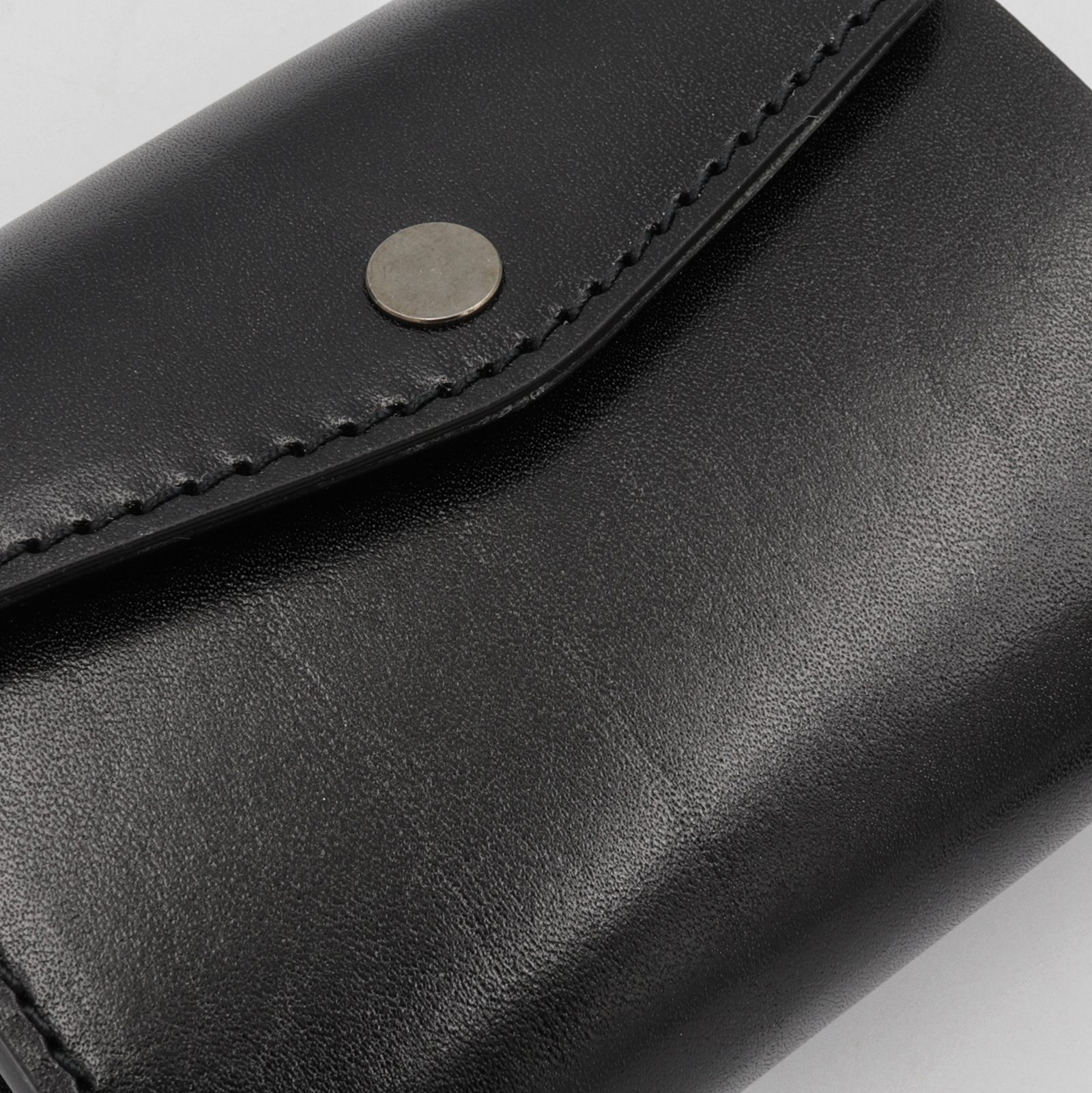 「三つ折りミニ財布PALUMO Rugato」black