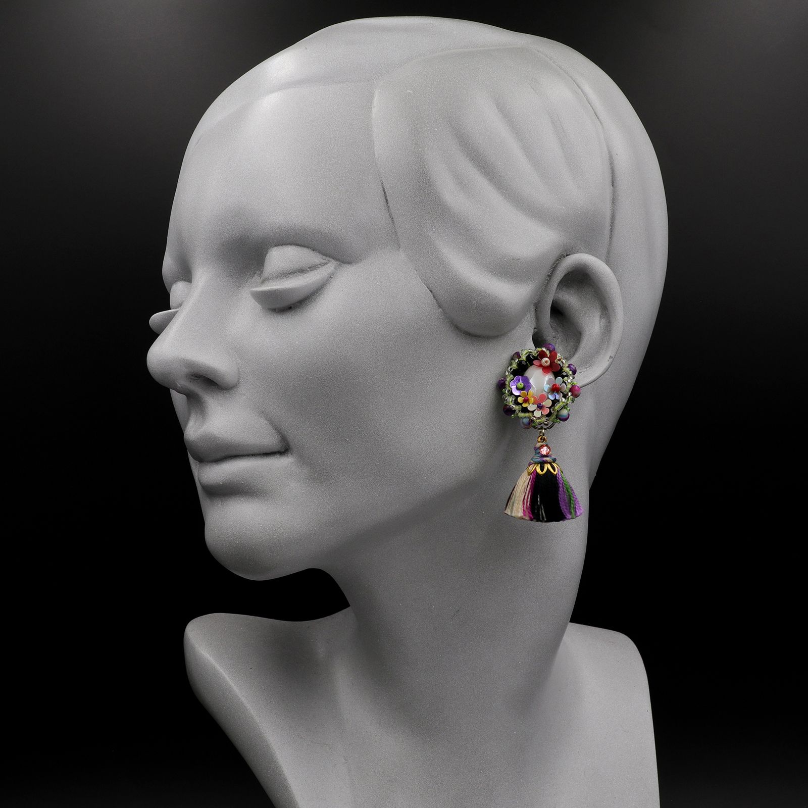 「Le conte de Pamellah Bijoux」ピアス