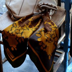 「シルエットフラワー」ヴィンテージスカーフ LANVIN イタリア
