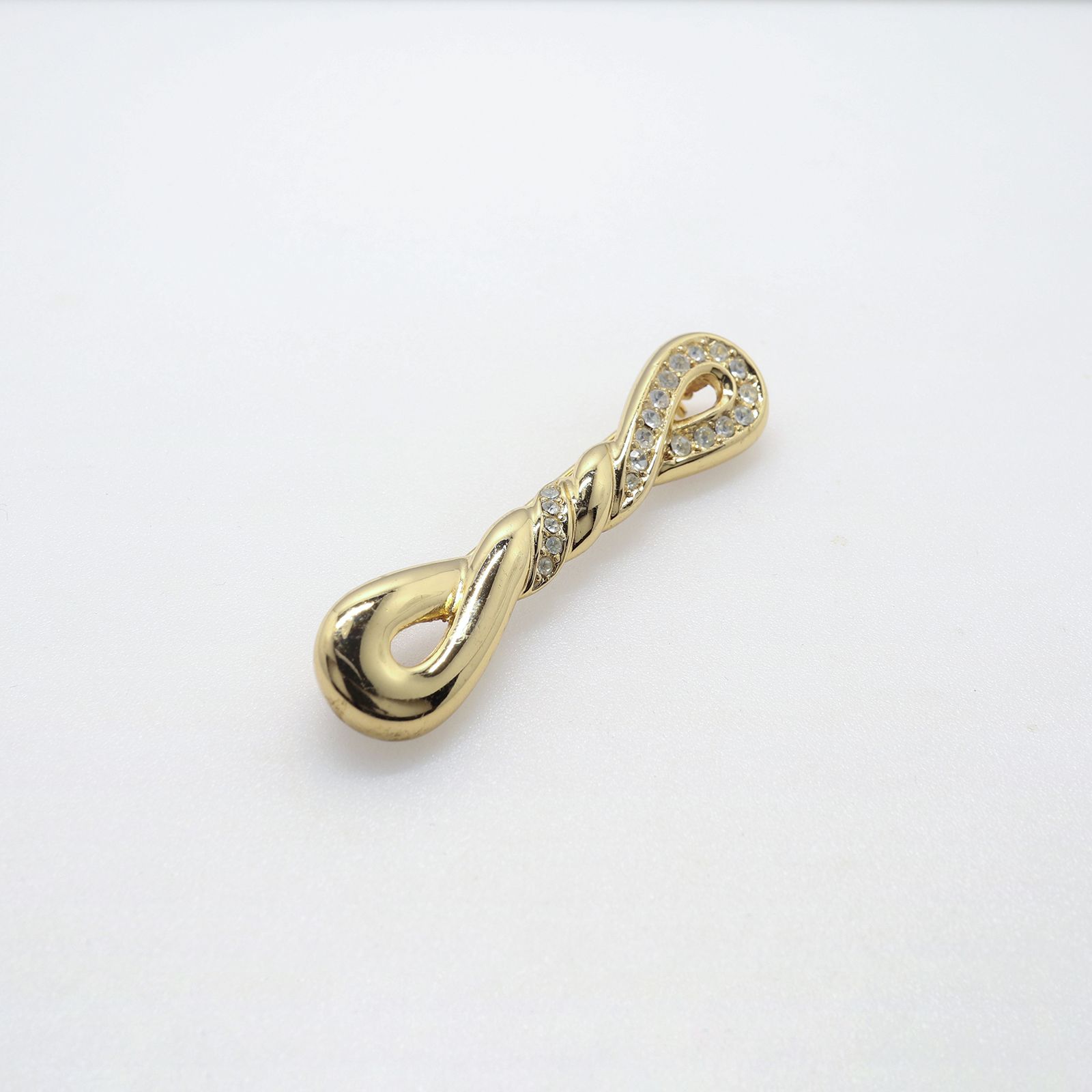 「ツイストリボン」ブローチ ヨーロッパ