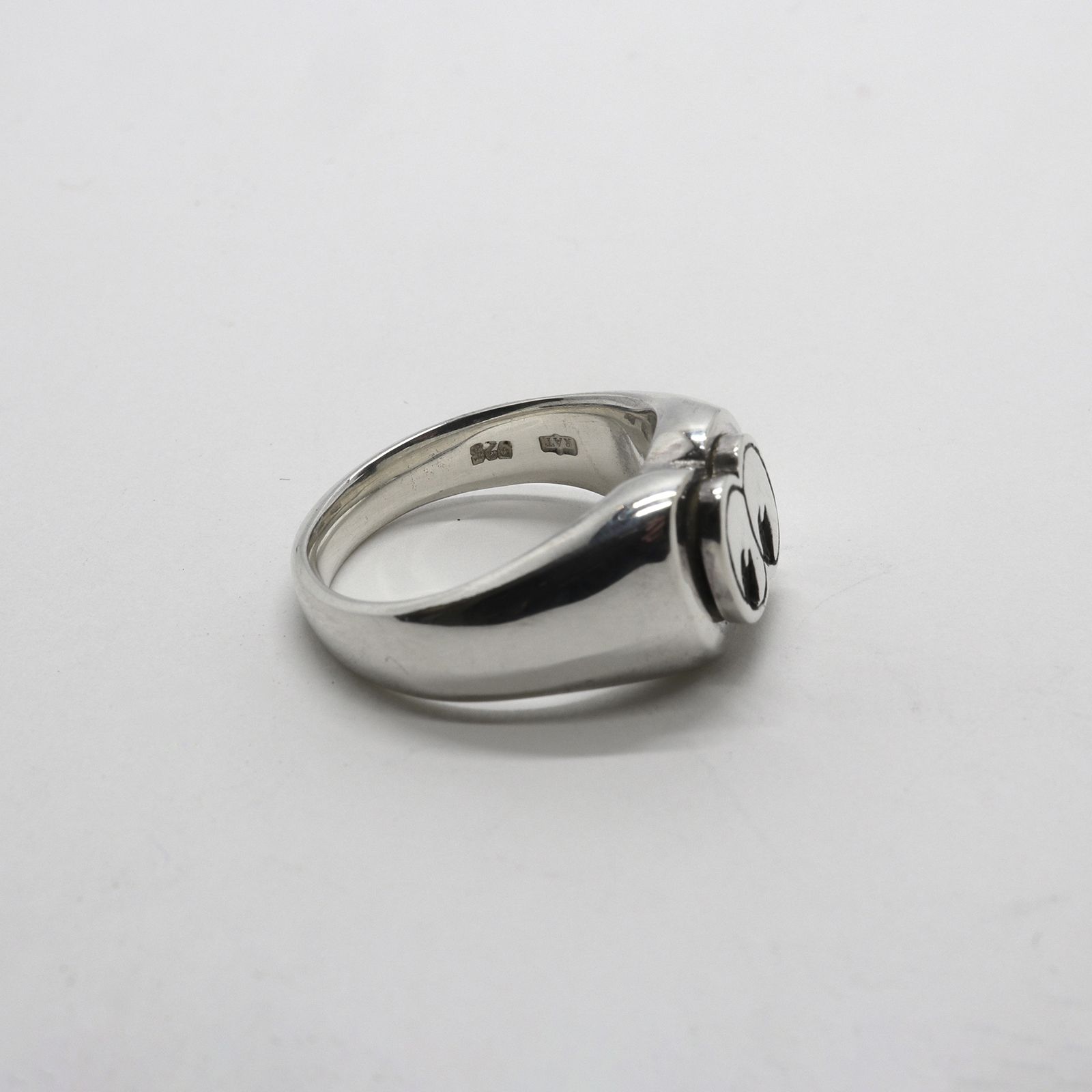 「Googly Eyes Ring」リング