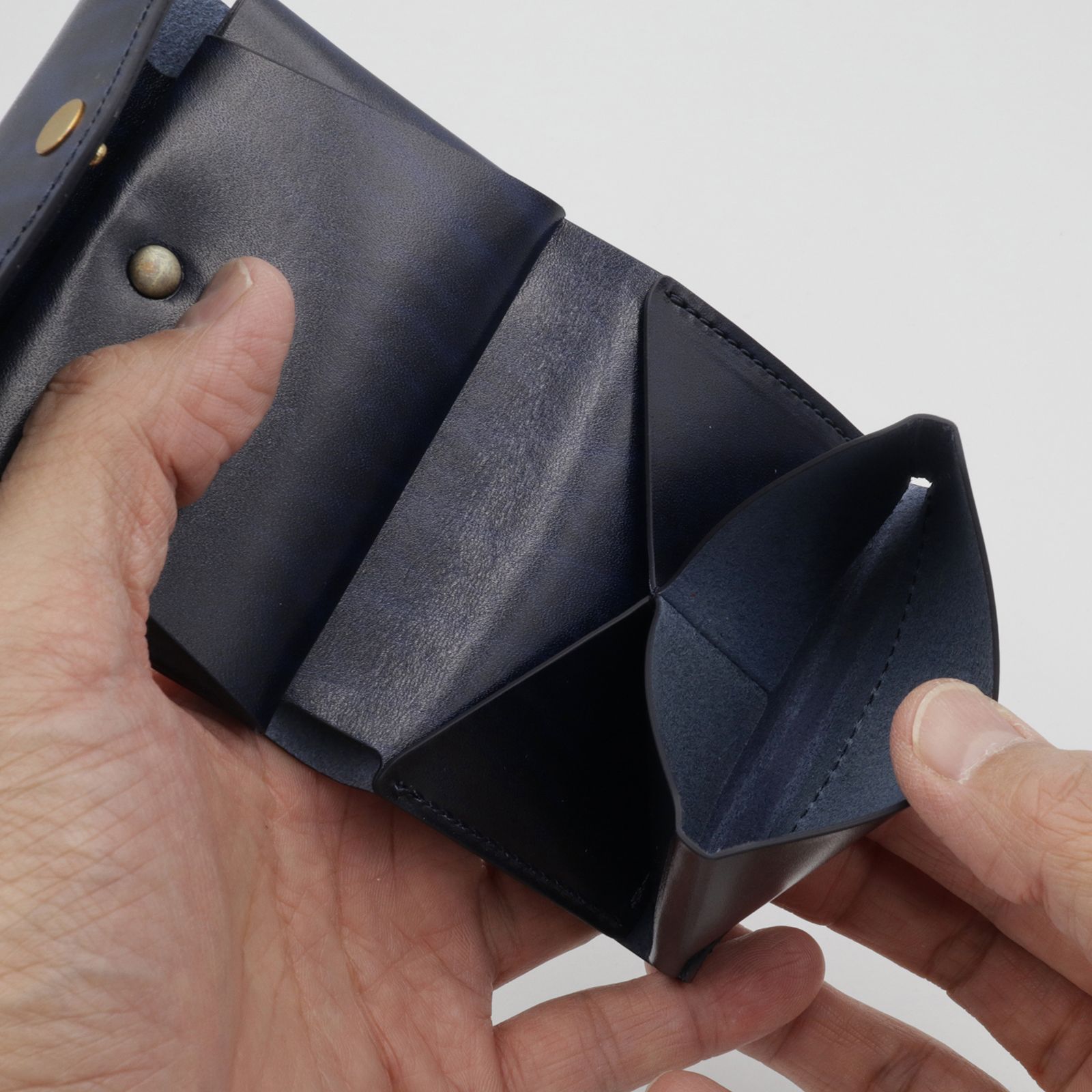 「三つ折りミニ財布PALUMO Rugato」blue