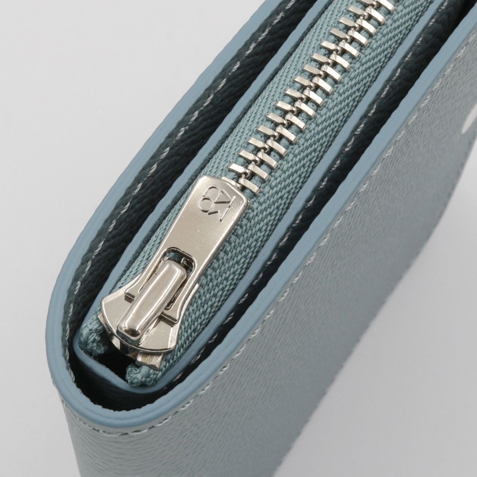 「小さく薄い財布SAKU ver.3 Plus Noblessa」sky