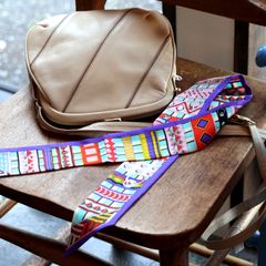 「カラフルジオメトリー」ヴィンテージツイリースカーフ