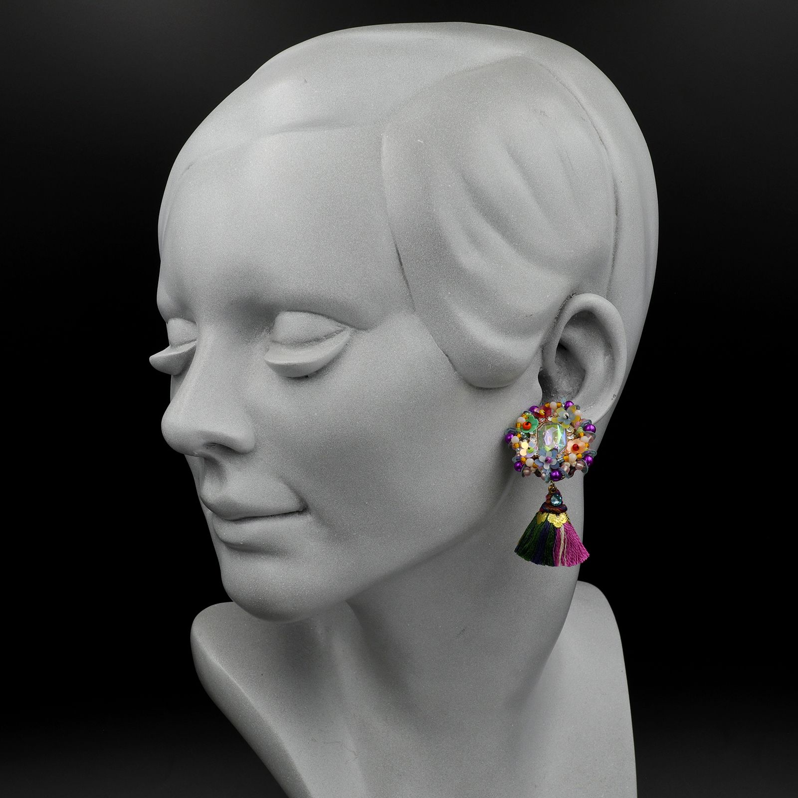 「Le conte de Pamellah Bijoux」イヤリング