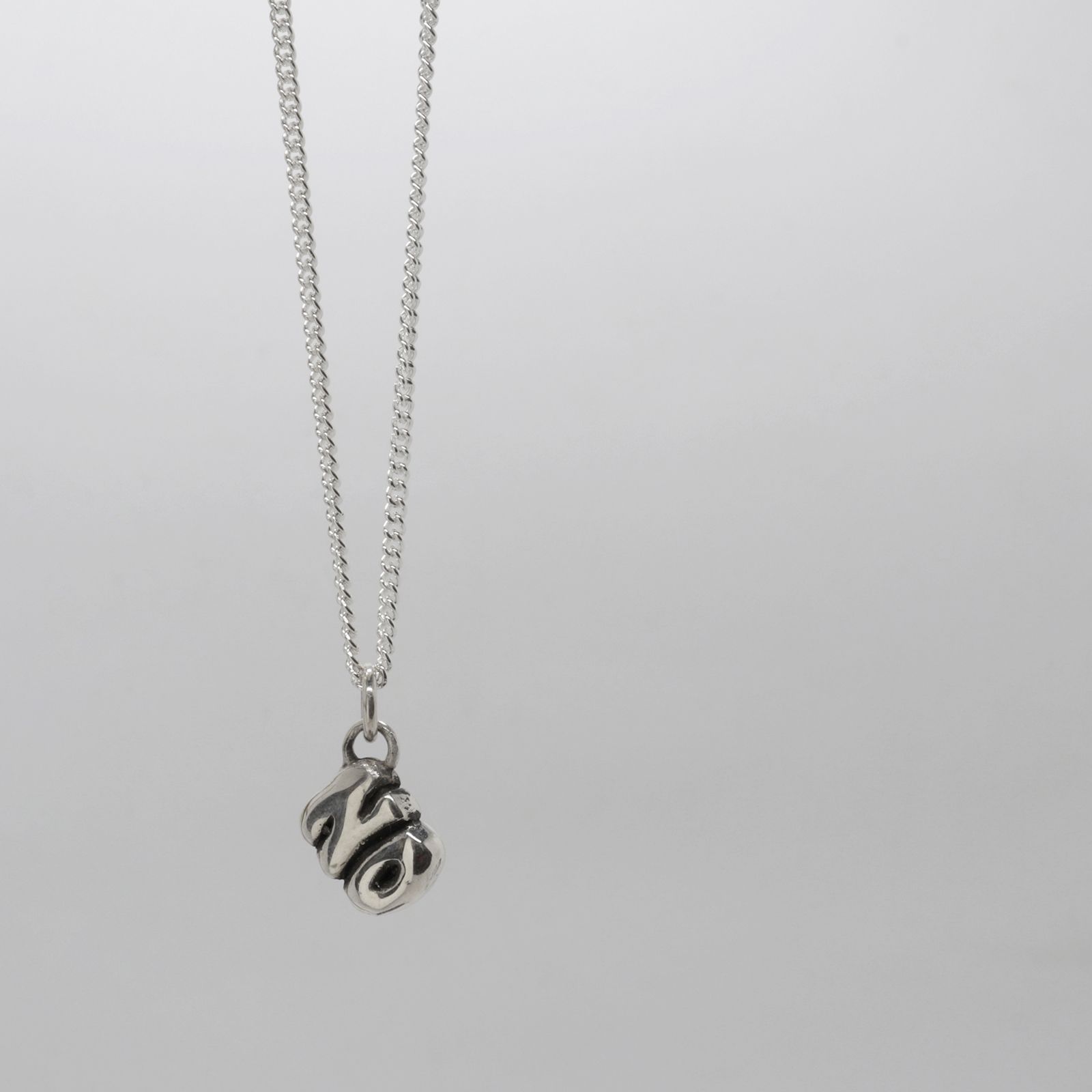 「NO Necklace」ネックレス