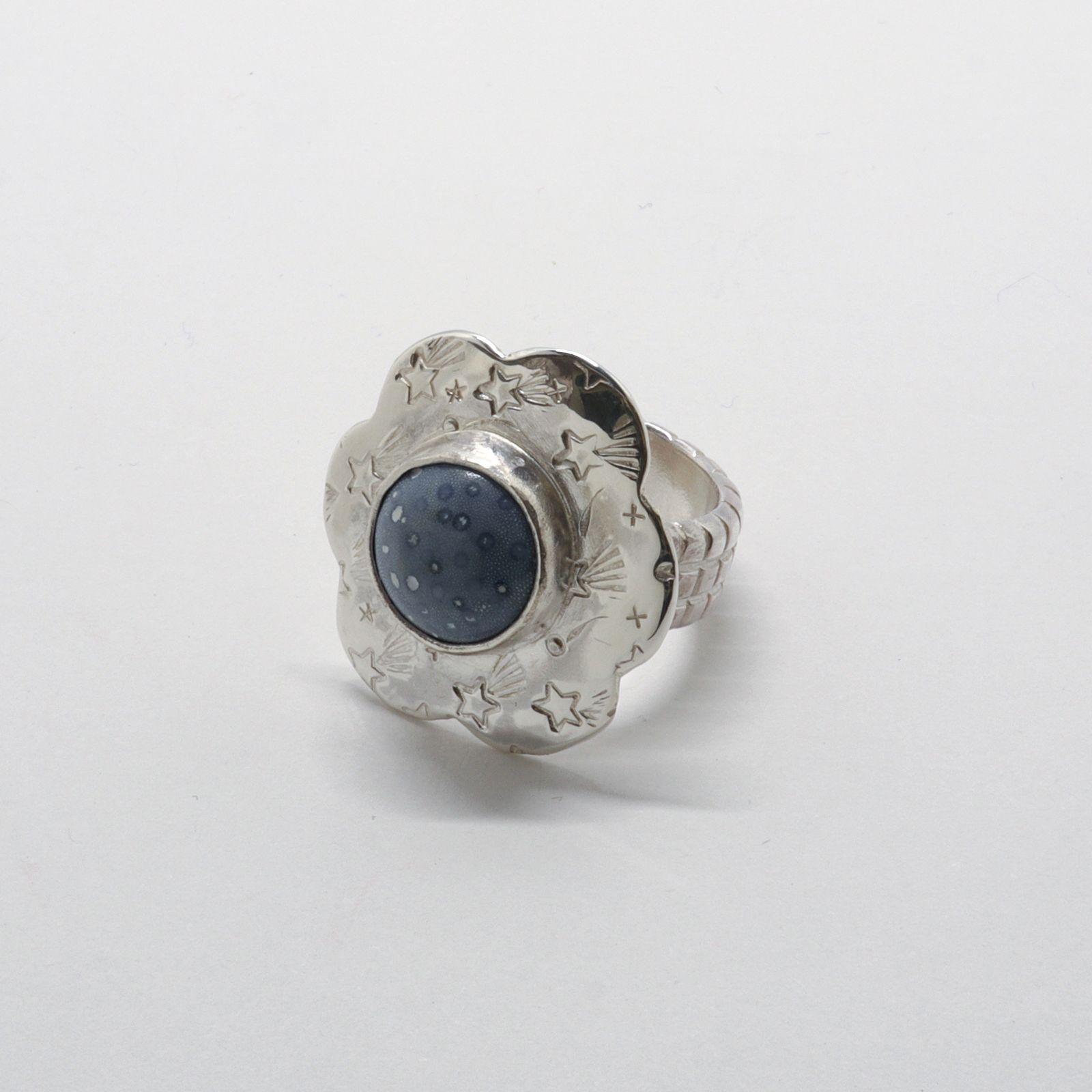 「Blue Sponge Coral Flower Ring」リング