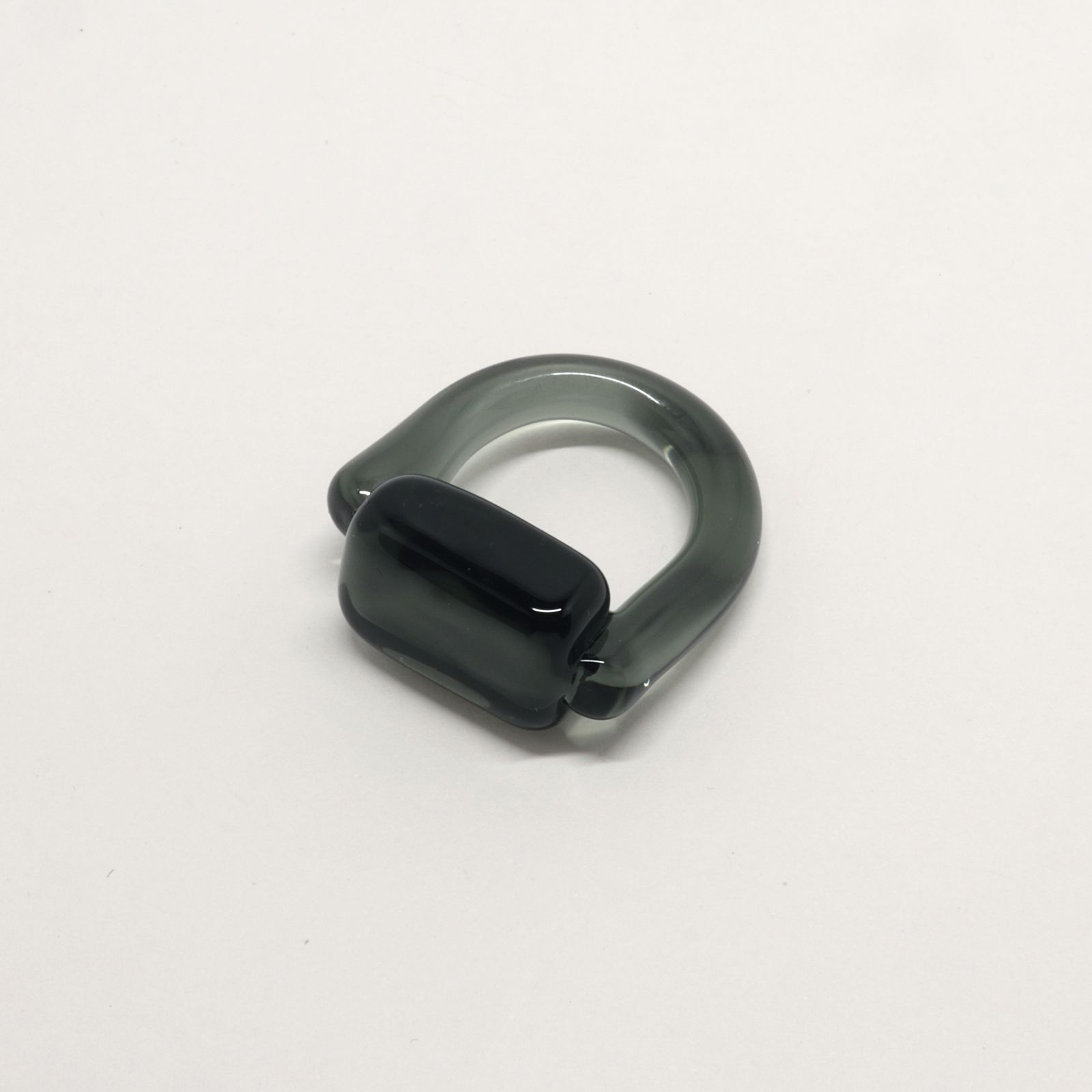 「Glass Square Ring」リング クリアブラック