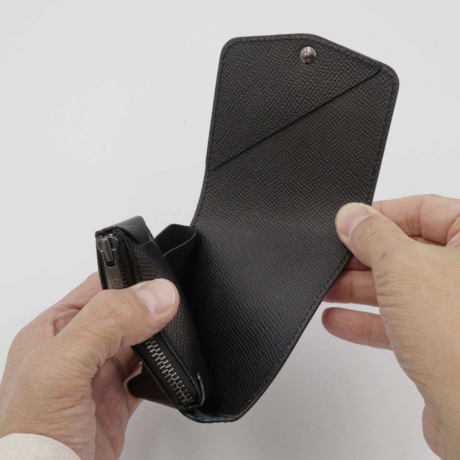 「小さく薄い財布SAKU ver.3 Plus Noblessa」black