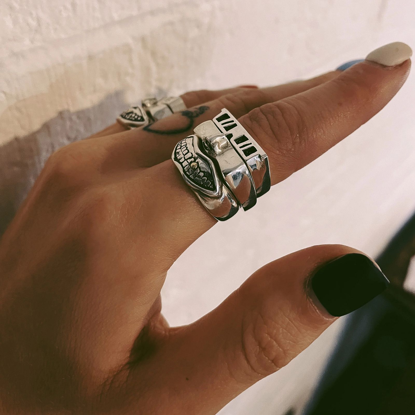「Shades Ring」リング