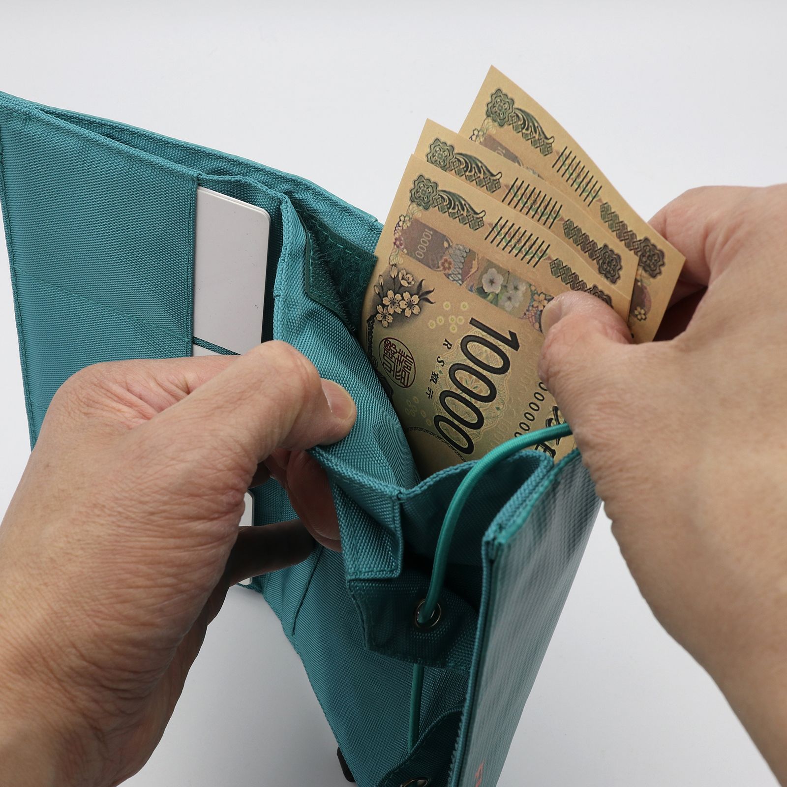 「FLY Long Wallet」ショルダーウォレットXL ブルー