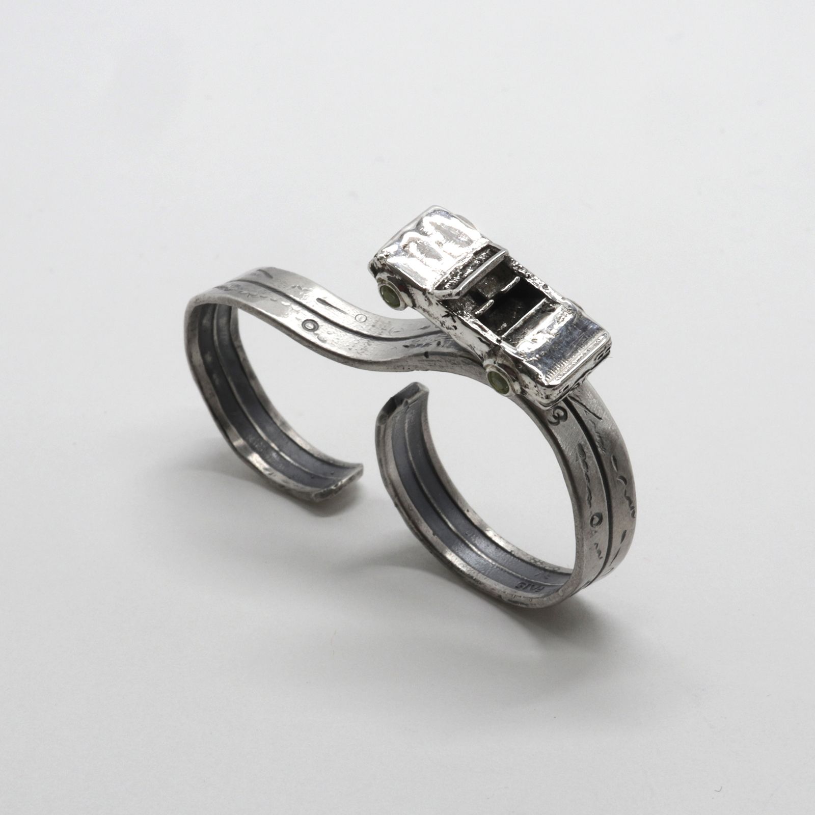 「DRIVE RING DOUBLE」リング