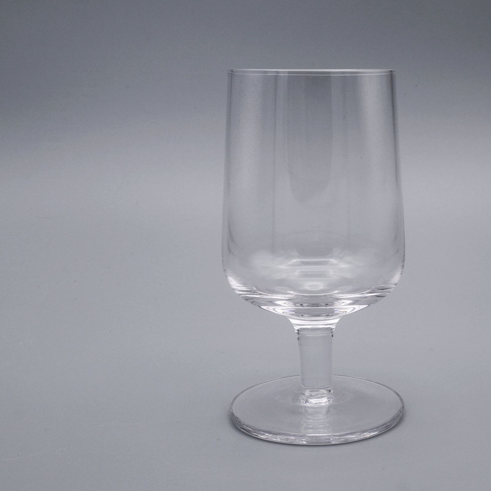 「Universal Glass」 ドイツ