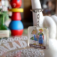 ORLEANS FLORALIES 1967 花と園芸のイベント ブルボンキーホルダー