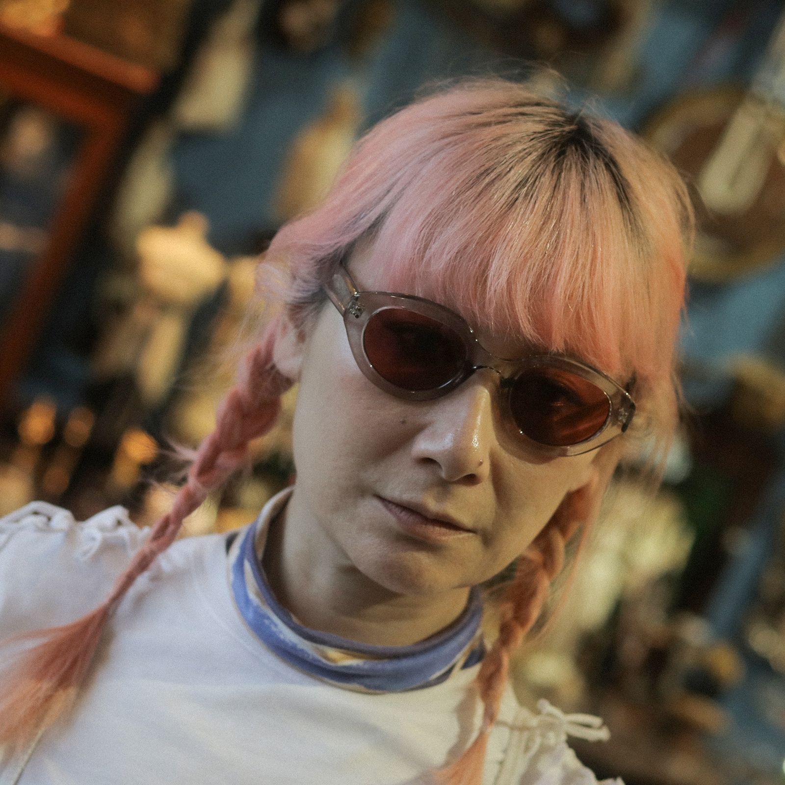 「Vanessa」Sunglasses Gray × Red Lens