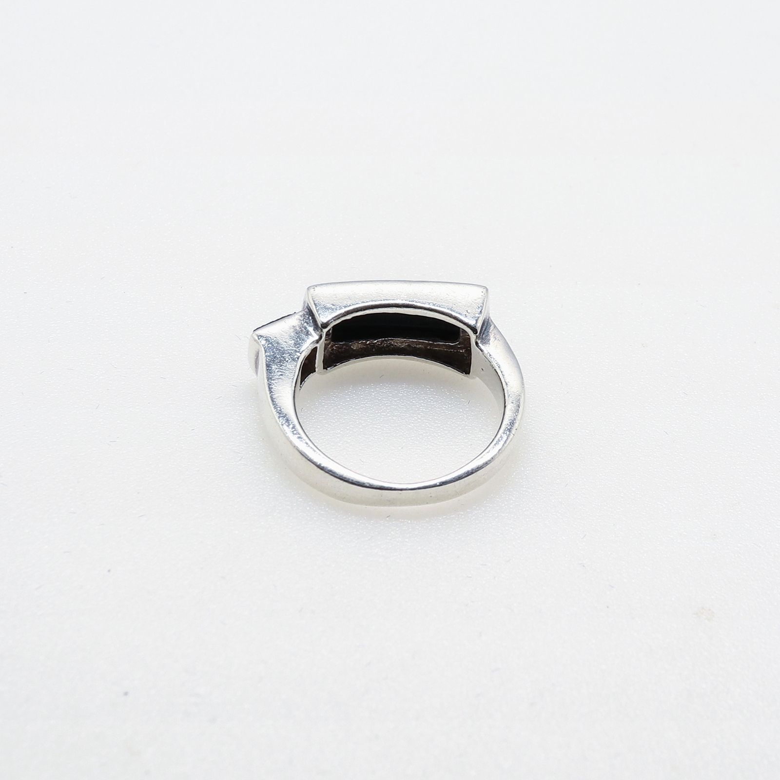 「スクエアオニキスブリッジ」リング ヨーロッパ silver925