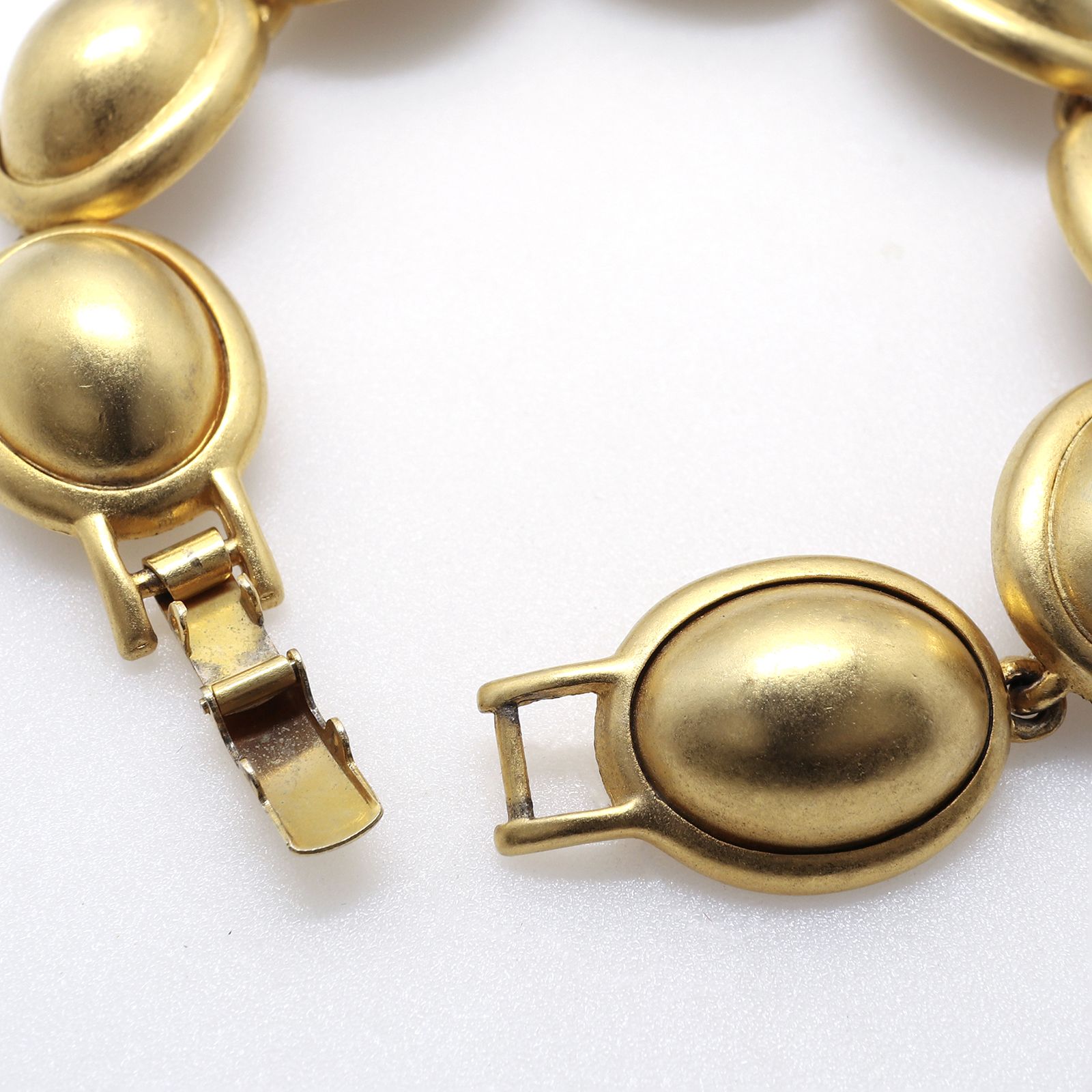 「マットゴールドカボション」ブレスレット ヨーロッパ