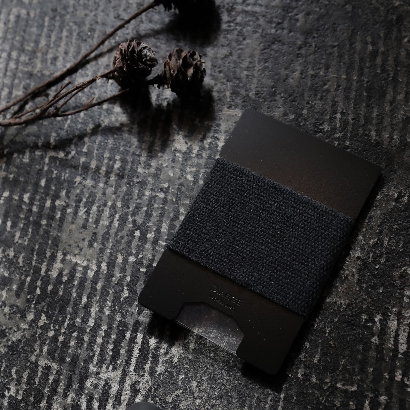「METAL PLATE CARD HOLDER」カードケース ブラック