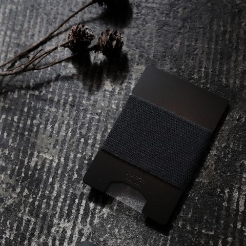 「METAL PLATE CARD HOLDER」カードケース ブラック