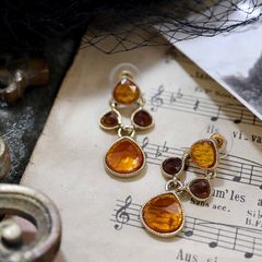 「アンバーアクリルカボション」ピアス ヨーロッパ
