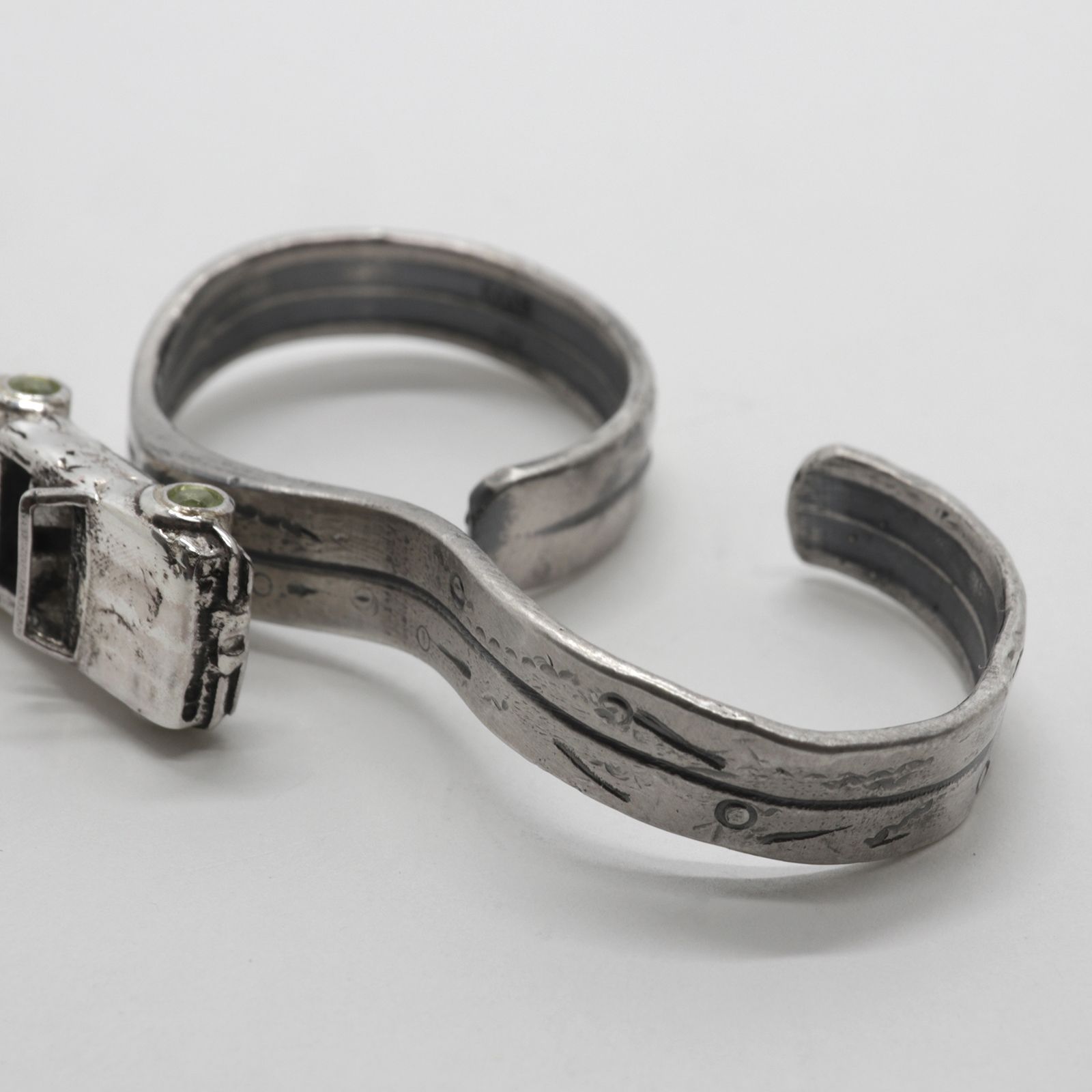 「DRIVE RING DOUBLE」リング