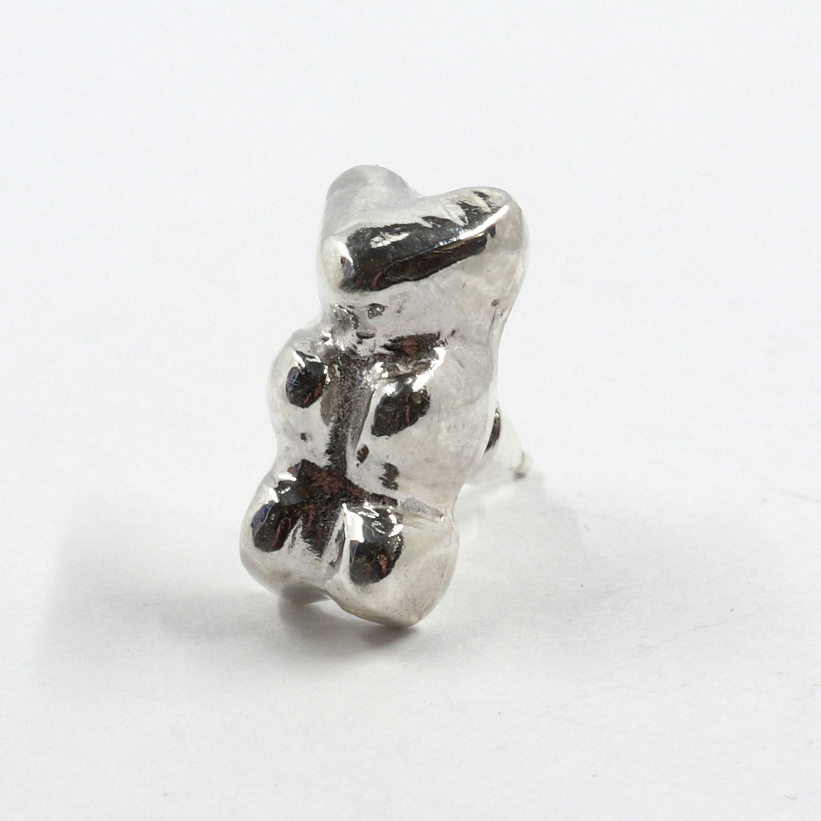 「BAER」ピアス