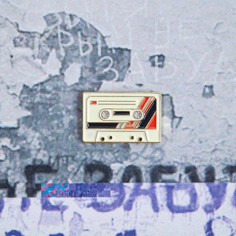 「Cassette white」ピンズ カセット 1990sコレクション