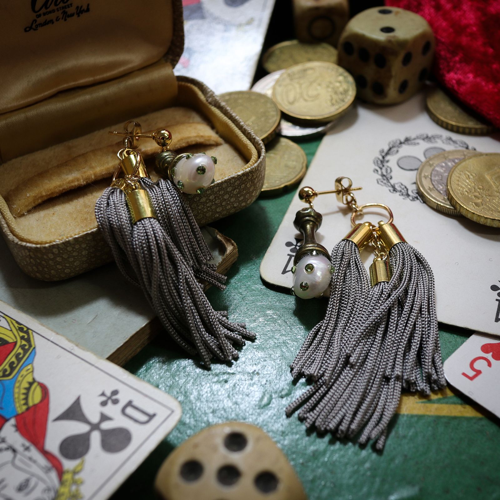 「chess」ピアス【CASINO de sachikosim】