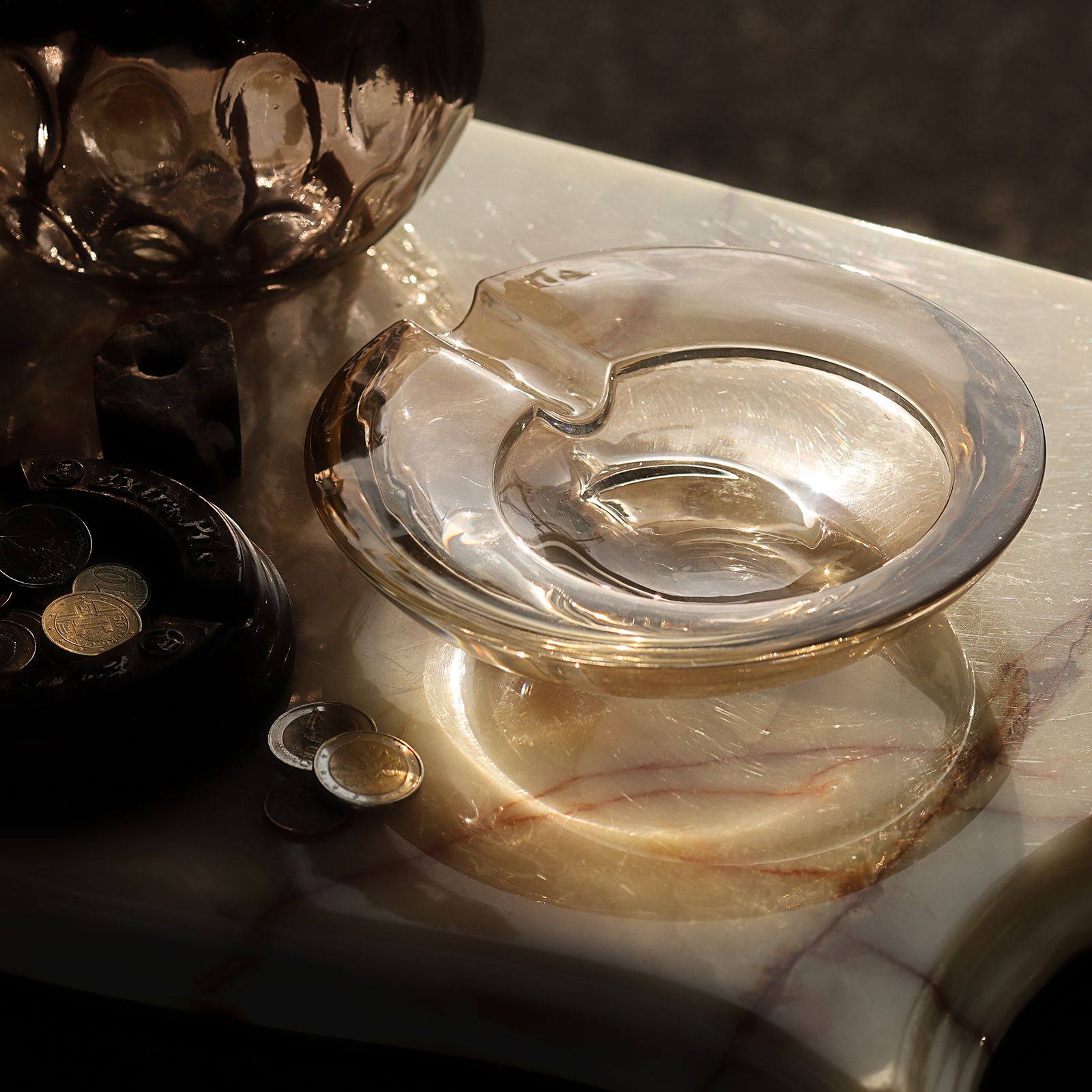 「GLASS ASHTRAY Large」アンバー