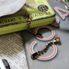 「ラインストーンペンデュラム」ピアス フランス