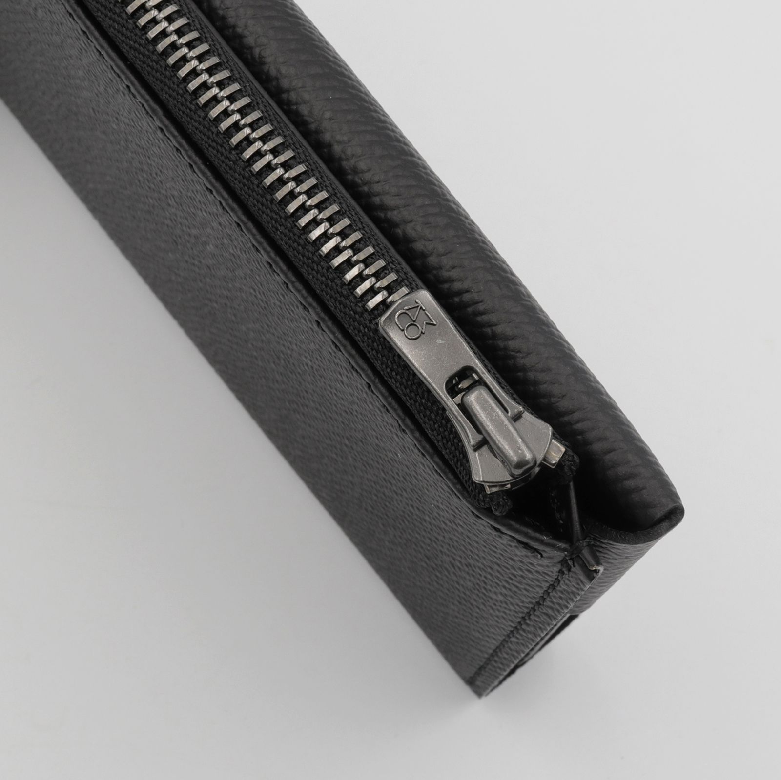 「小さく薄い長財布UNO ver.2 Noblessa」black