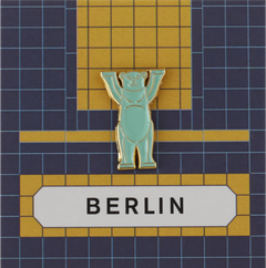 「Bear Blue」ピンズ ベルリンコレクション