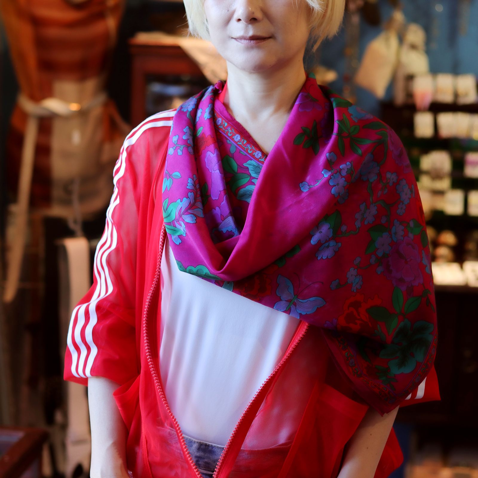 「フローラルガーデン」ヴィンテージスカーフ ヨーロッパ