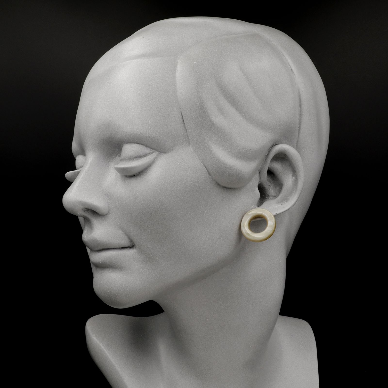 「オーレシーブロンドホーン」ピアス