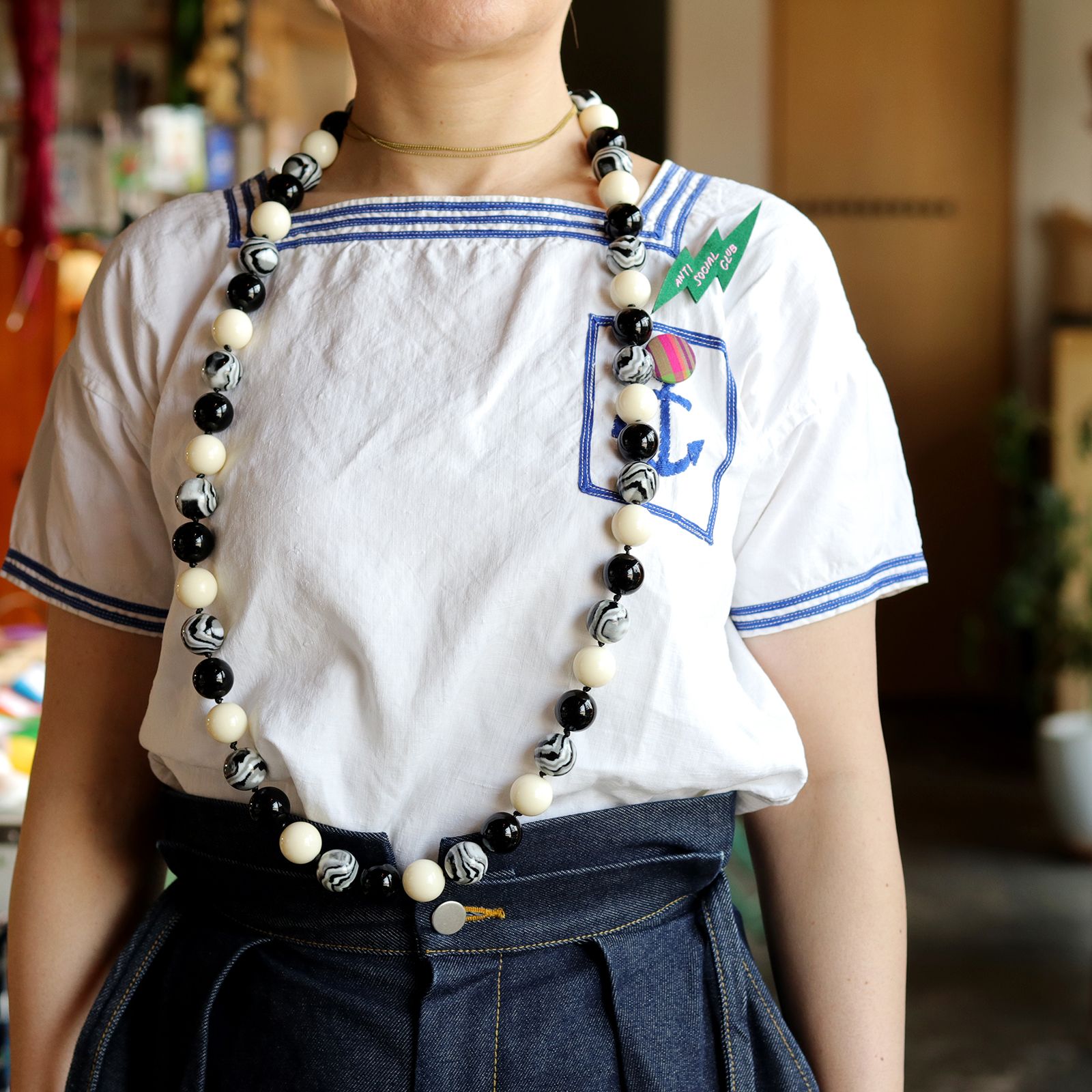 「モノトーンラウンドロング」ネックレス