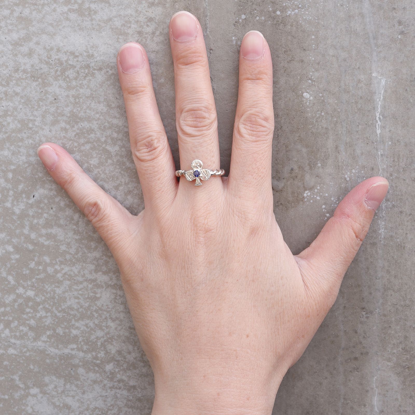 「CLOVER PETIT RING」リング