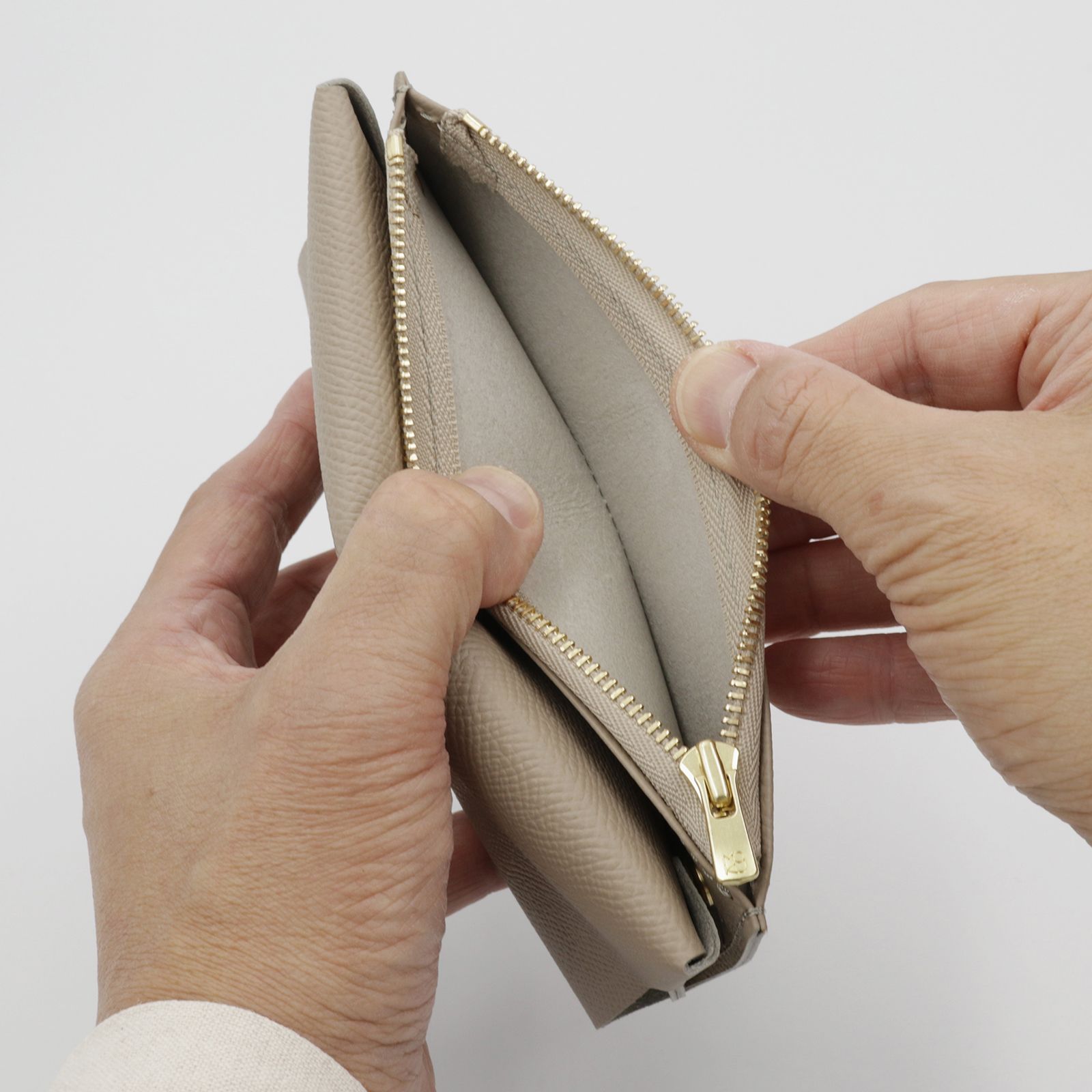 「小さく薄い長財布UNO ver.2 Noblessa」lightgray