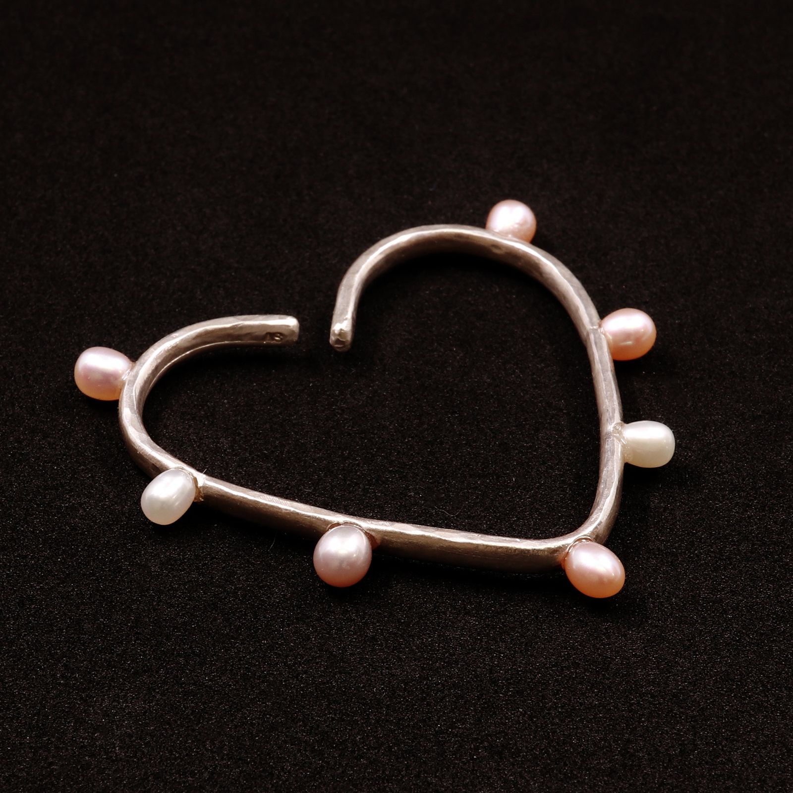 「TRUMP QUEEN JEWEL CUFF」イヤーカフ シルバー