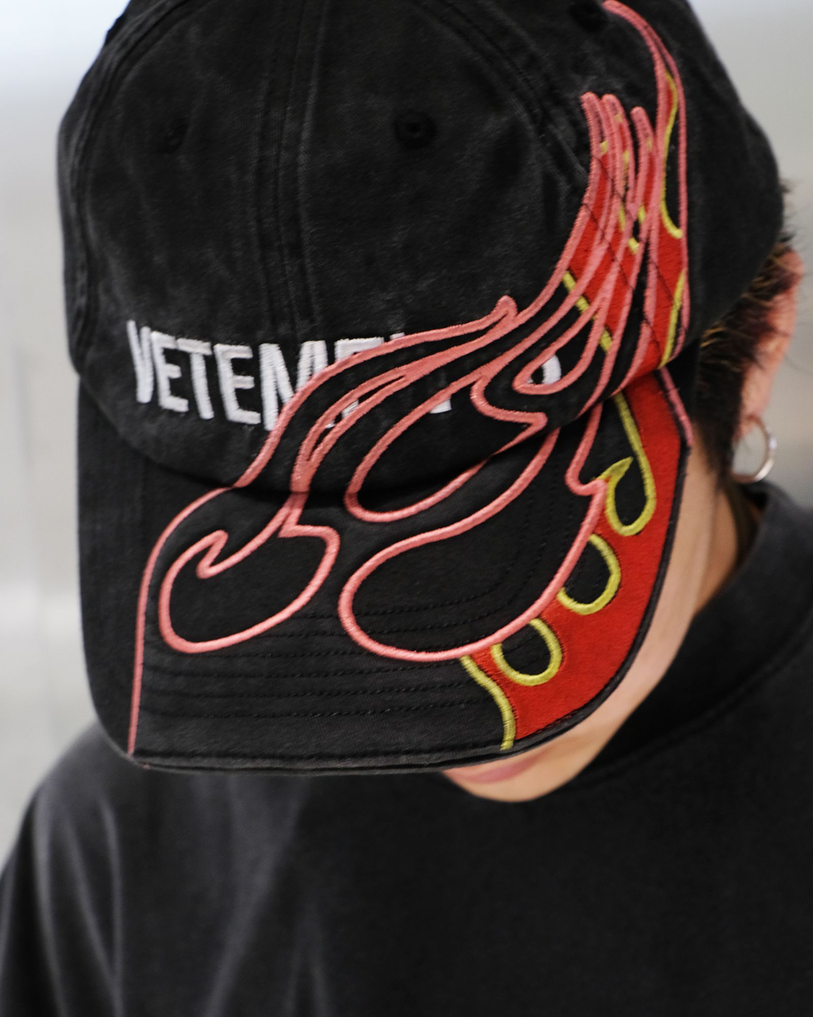 VETEMENTS - Flame logo cap | Detail