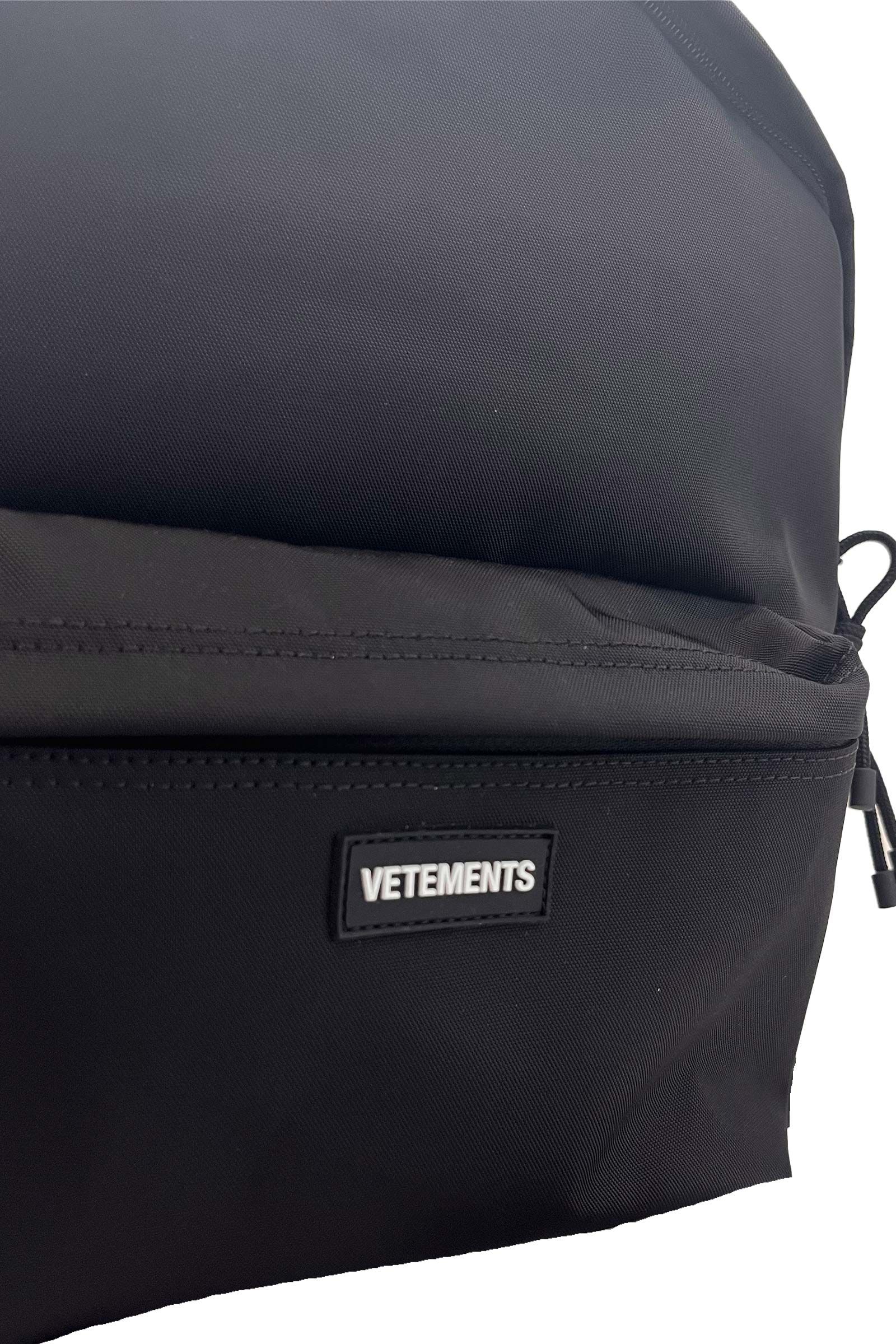 ヴェトモン♡VETEMENTS スモールバックパックユニセックス ヴェトモンVETEMENTS スモールバックパックユニセックス-買取評価