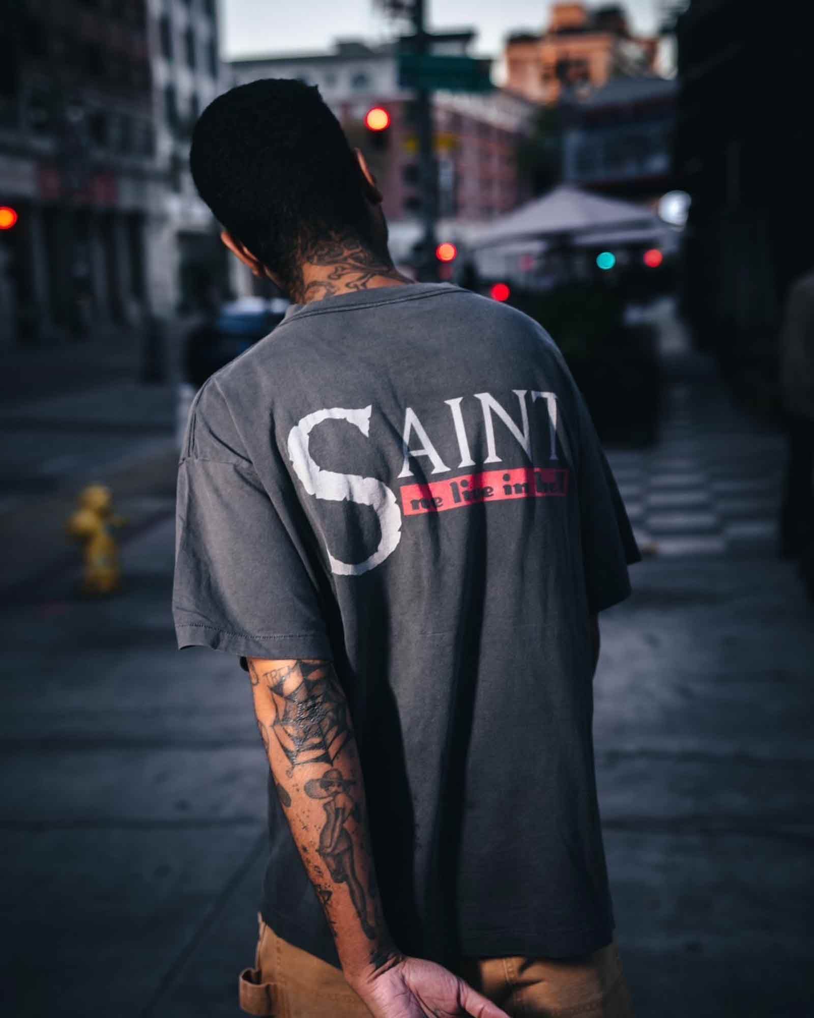 超歓迎 SAINT Mxxxxxx HEART SAINT SS TEE Tシャツ/カットソー(半袖/袖