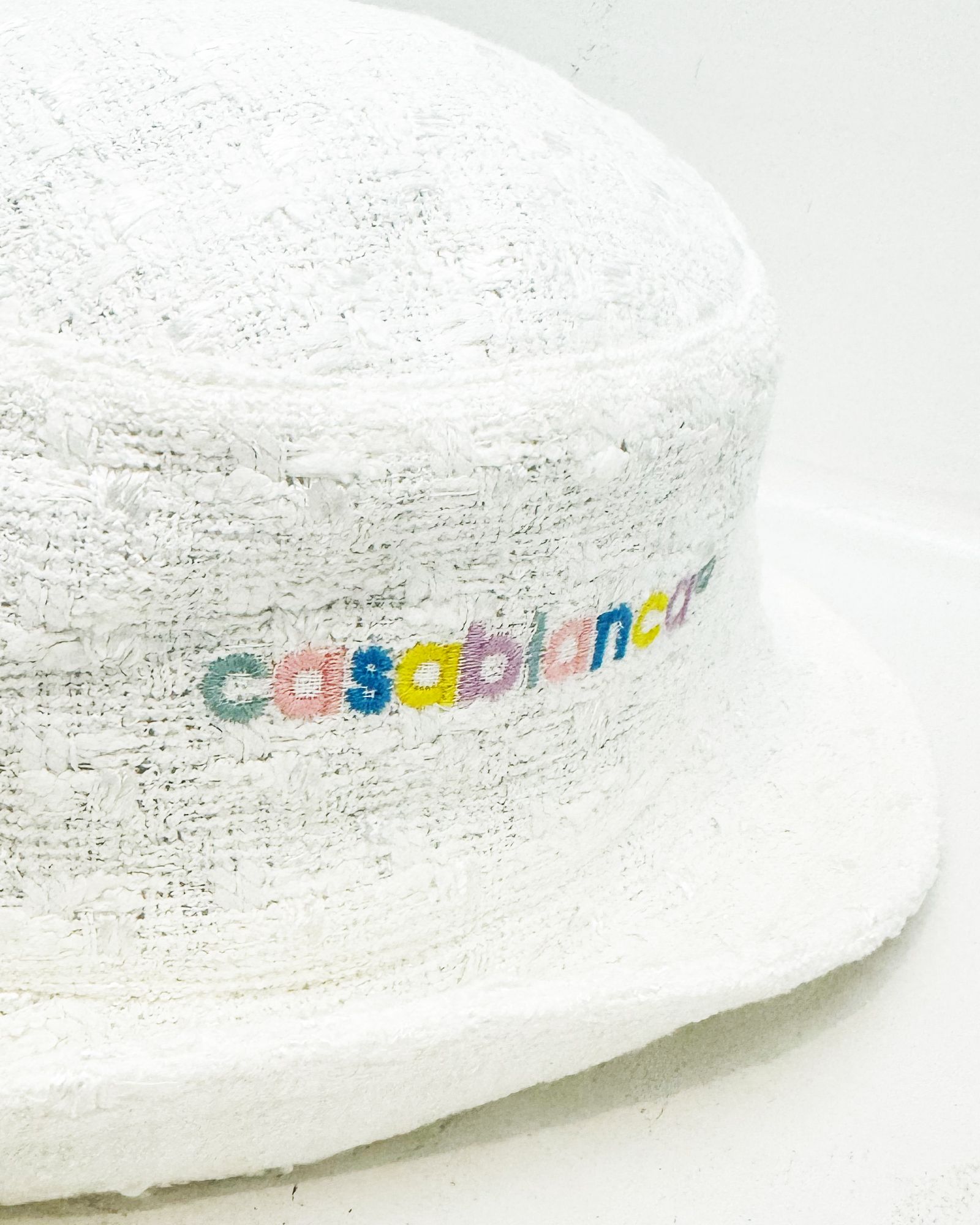 CASABLANCA - EMBROIDERED BUCKET HAT/バケットハット/OFF-WHITE | Detail